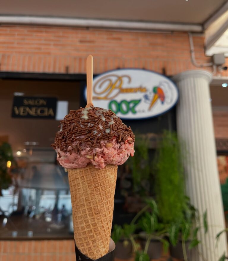 Pizzeria 007 1 768x879