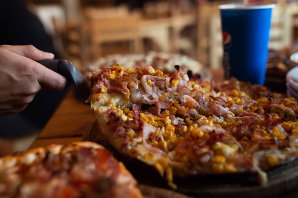 pelusos pizzas 1024x681